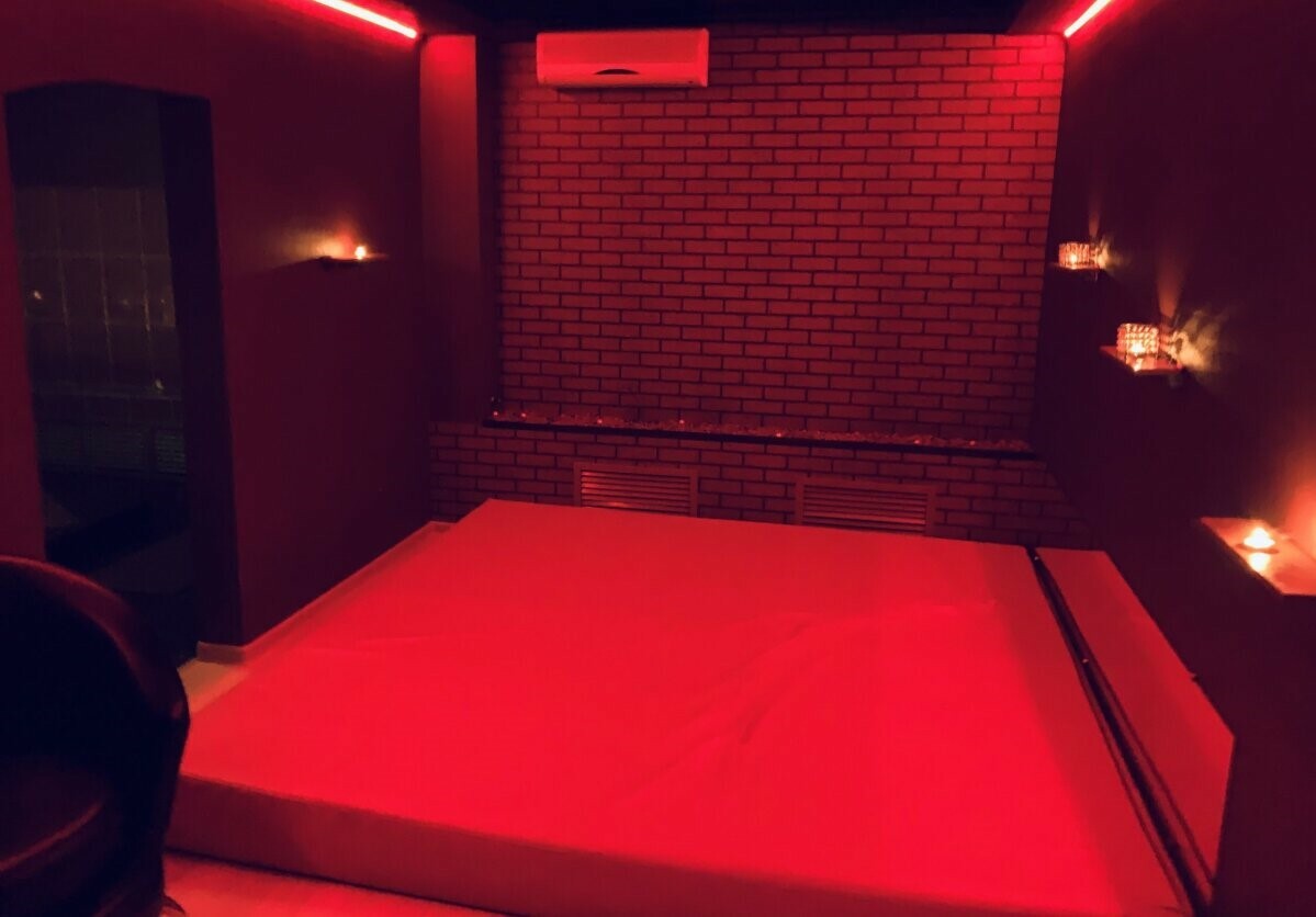 Интерьер салона OneClub